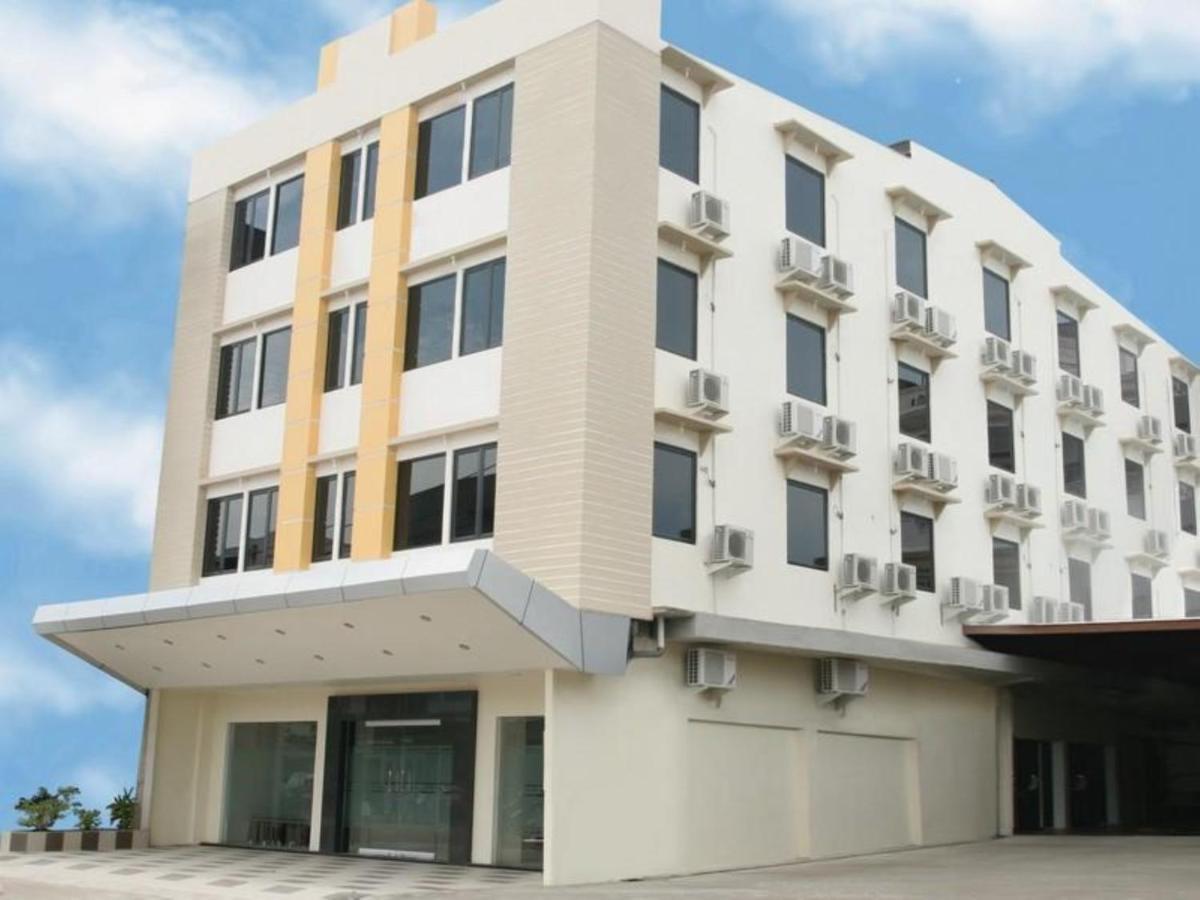 Hotel Aroma Inn Pontianak Exteriör bild